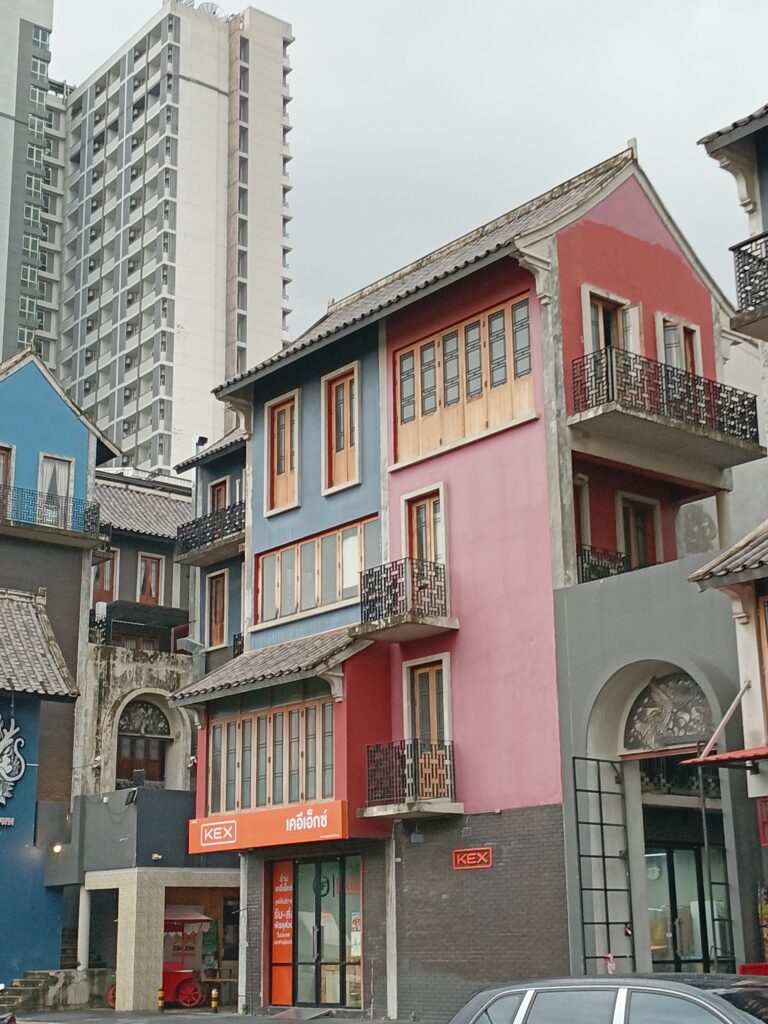 ภาพอาคารถ่ายด้วย Samsung A07